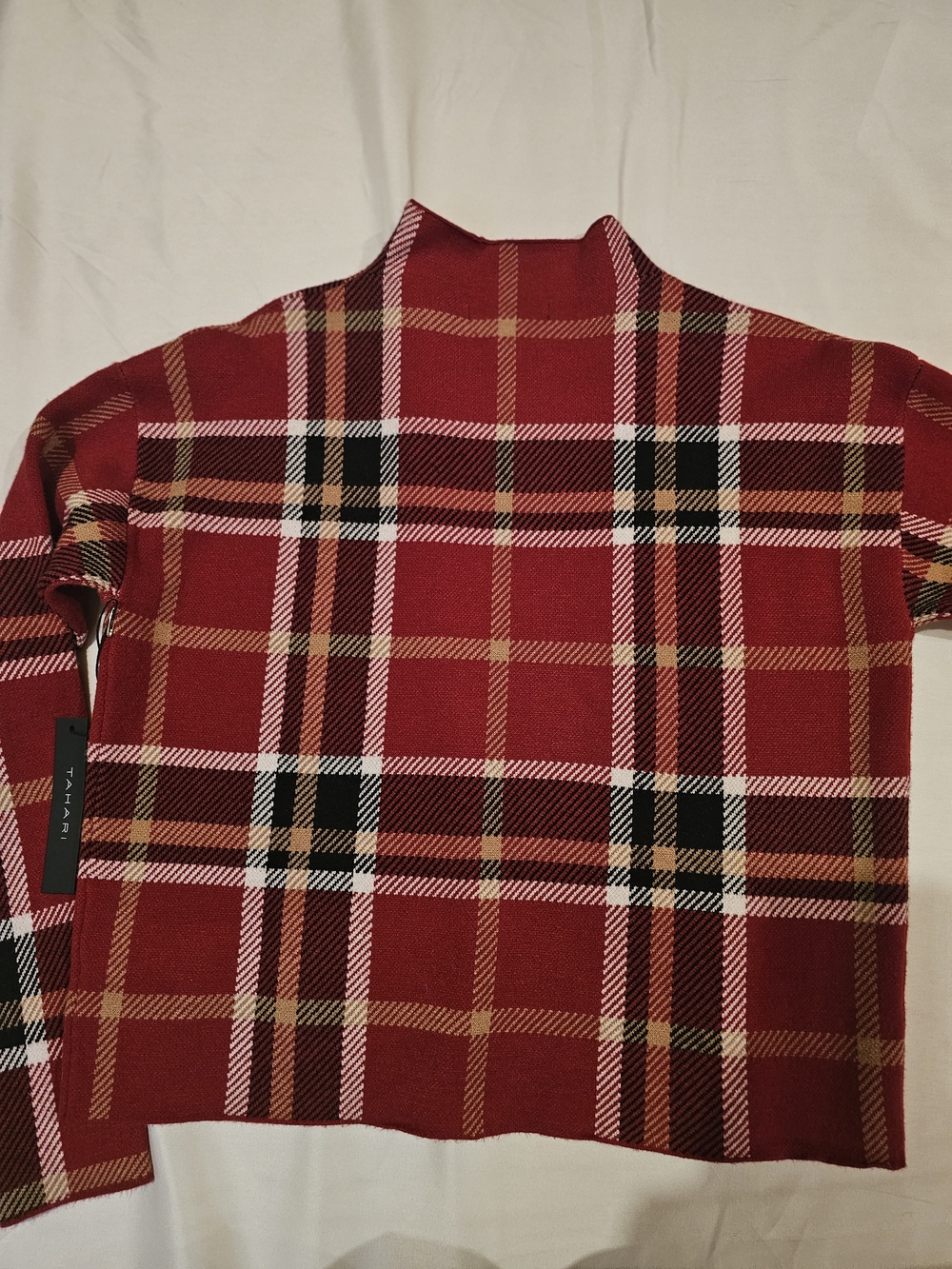 Tahari Red Plaid Turtleneck Sweater with Black & Cream Accents(nwt)